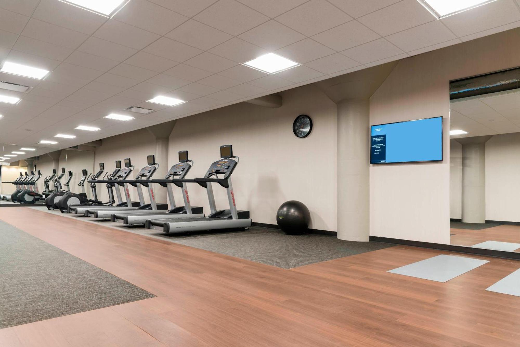 Courtyard By Marriott Waterloo Cedar Falls Extérieur photo