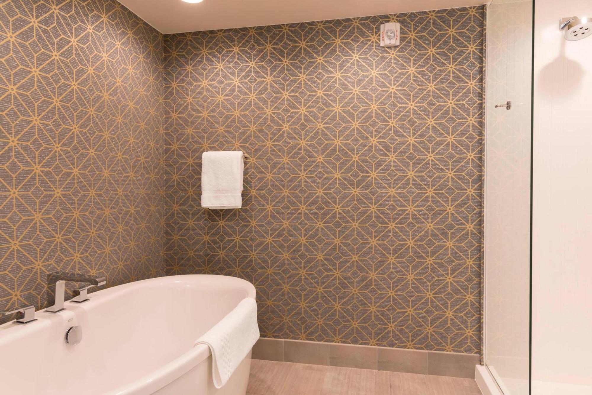 Courtyard By Marriott Waterloo Cedar Falls Extérieur photo